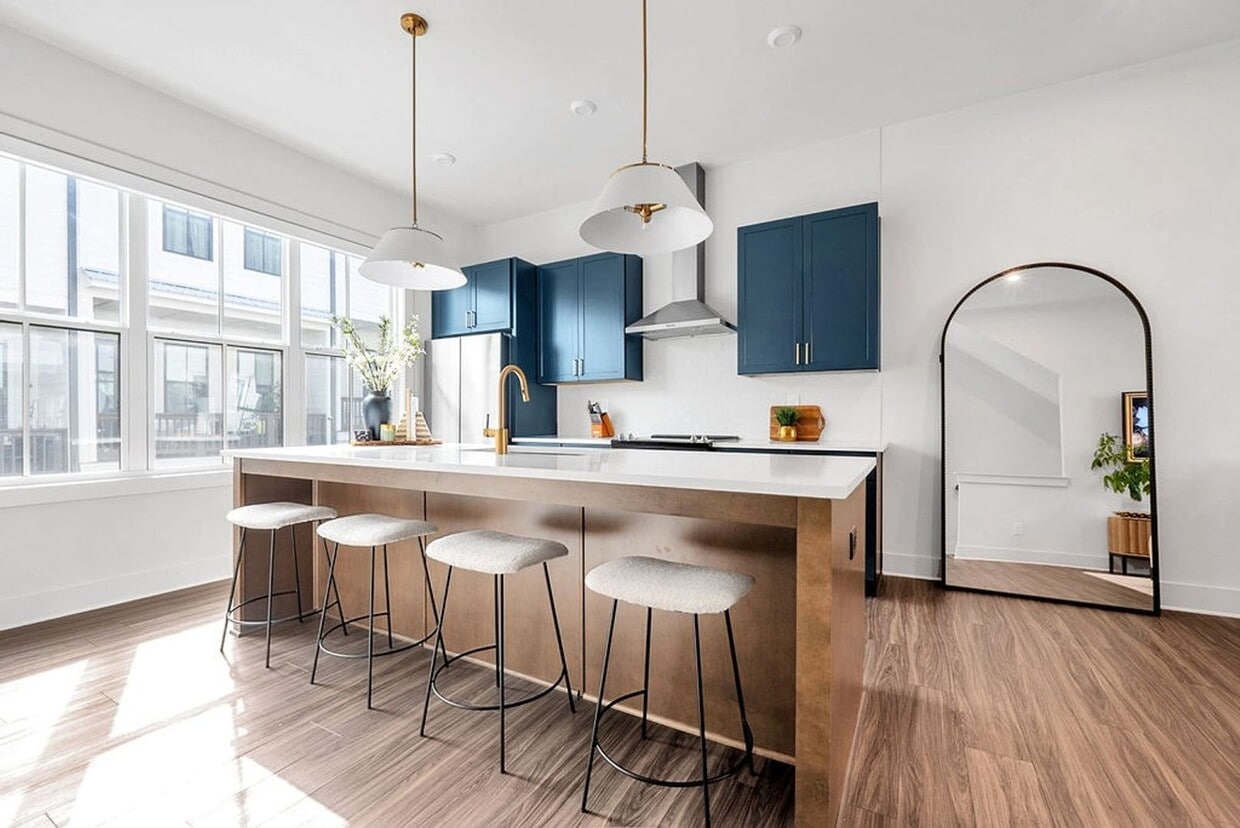 Primary Photo - 1249 Zucchini Cir SE