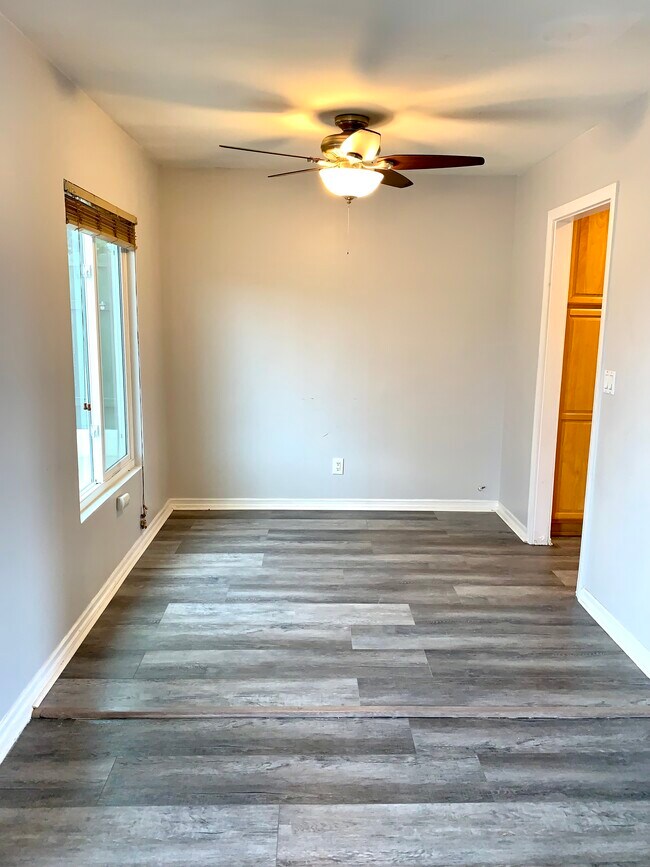 Building Photo - 8117 Jamieson Ave