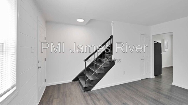Building Photo - 503 N 30th St