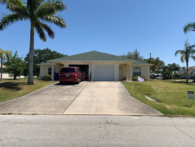 Front of unit - 361 Del Monte Rd