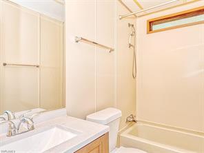 Foto del edificio - 240 Grosbeak Ln