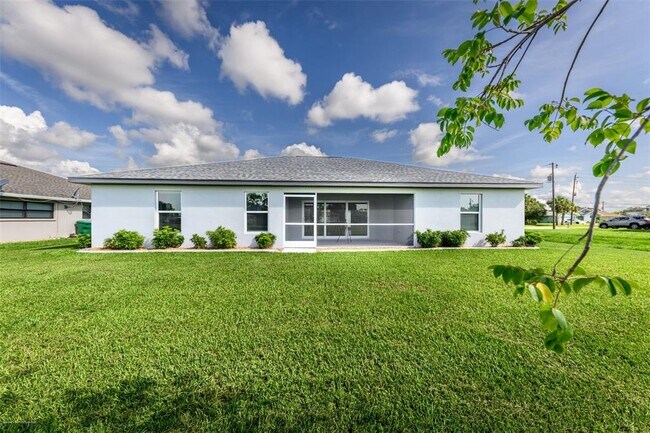 Building Photo - 25583 Deep Creek Blvd