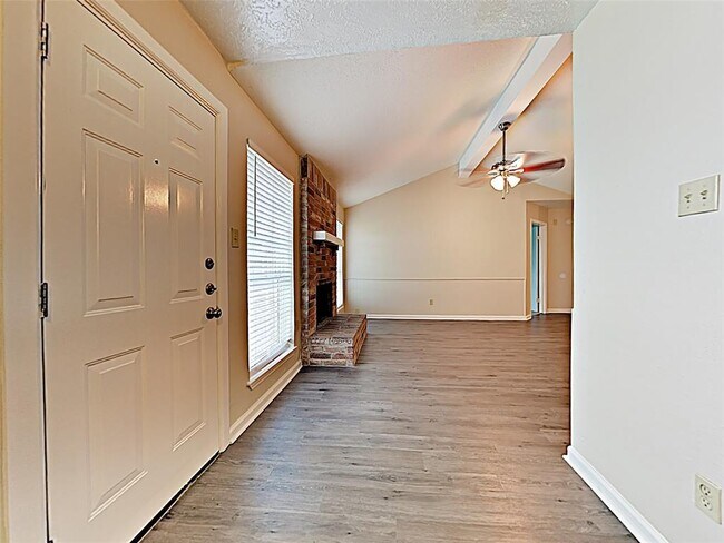 Foto del edificio - 4926 Hickorygate Dr