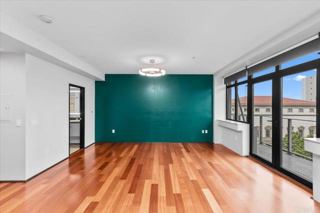 Foto del edificio - 1551 Fourth Ave