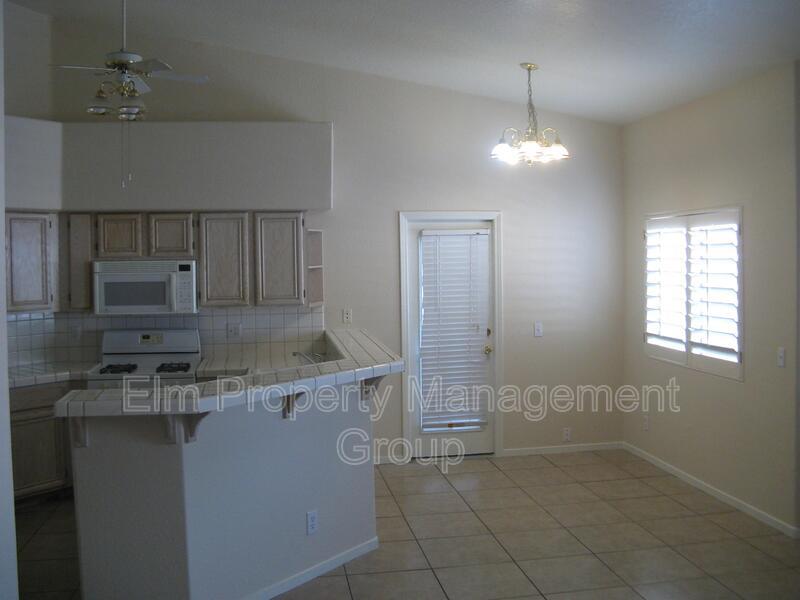 Primary Photo - 5225 W Reno Ave