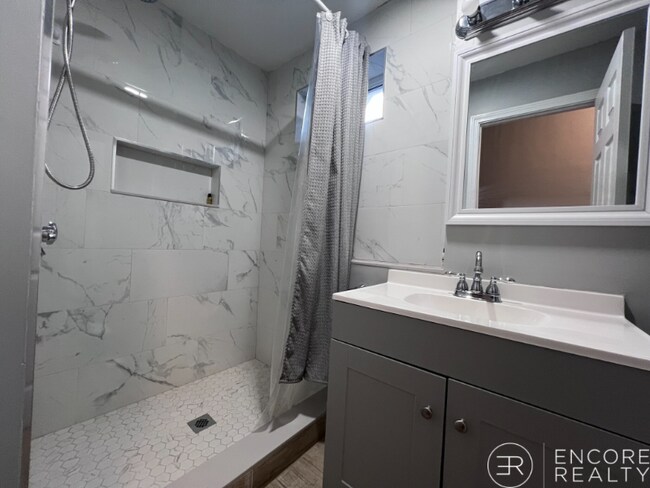 Foto del edificio - 376 Riverway