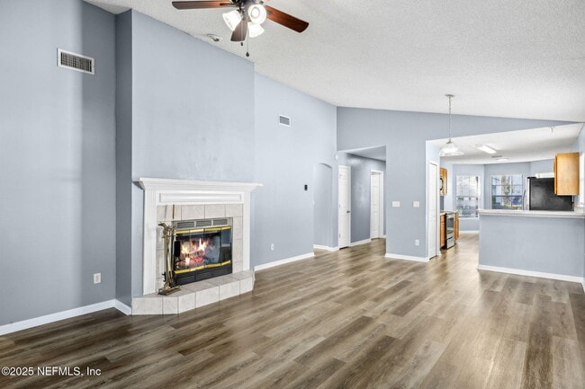 Foto del edificio - 8047 Beaver Creek Dr