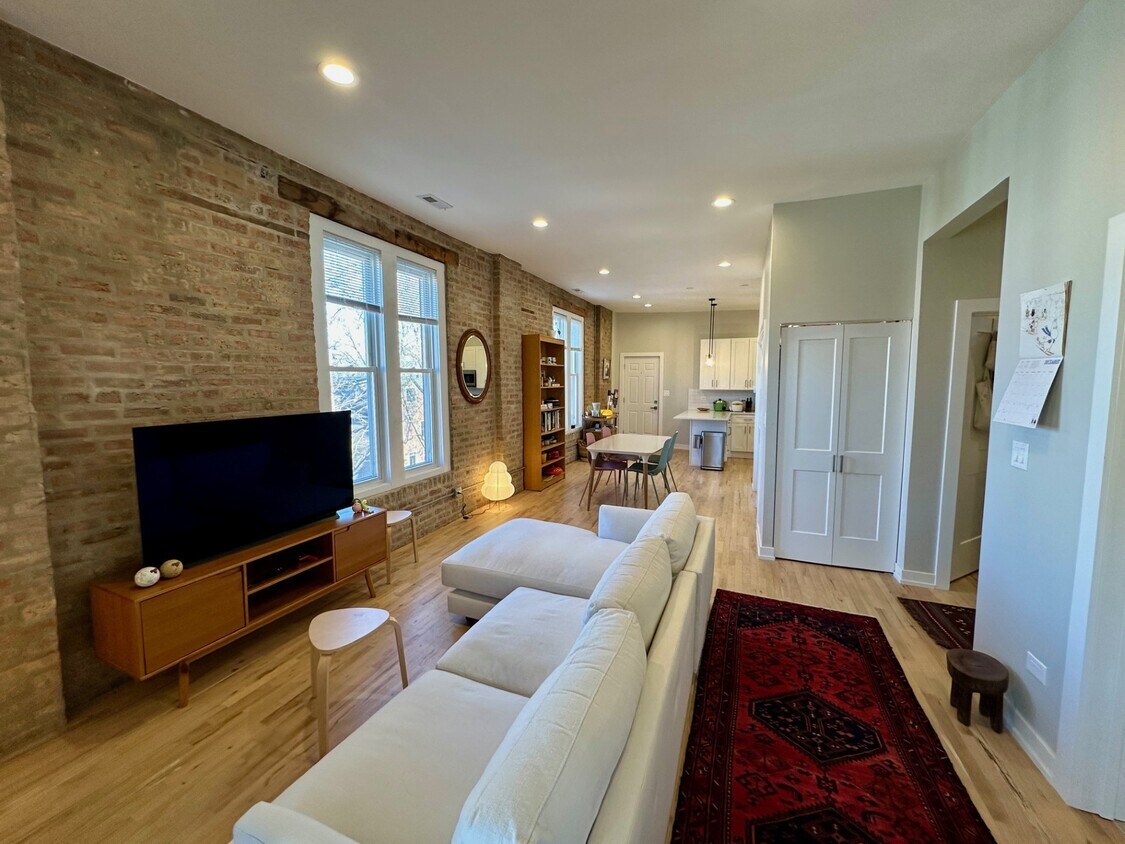 Foto principal - 1857 N Washtenaw Ave