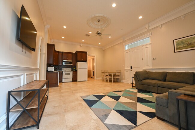 Building Photo - 5350 SE 212th Ct