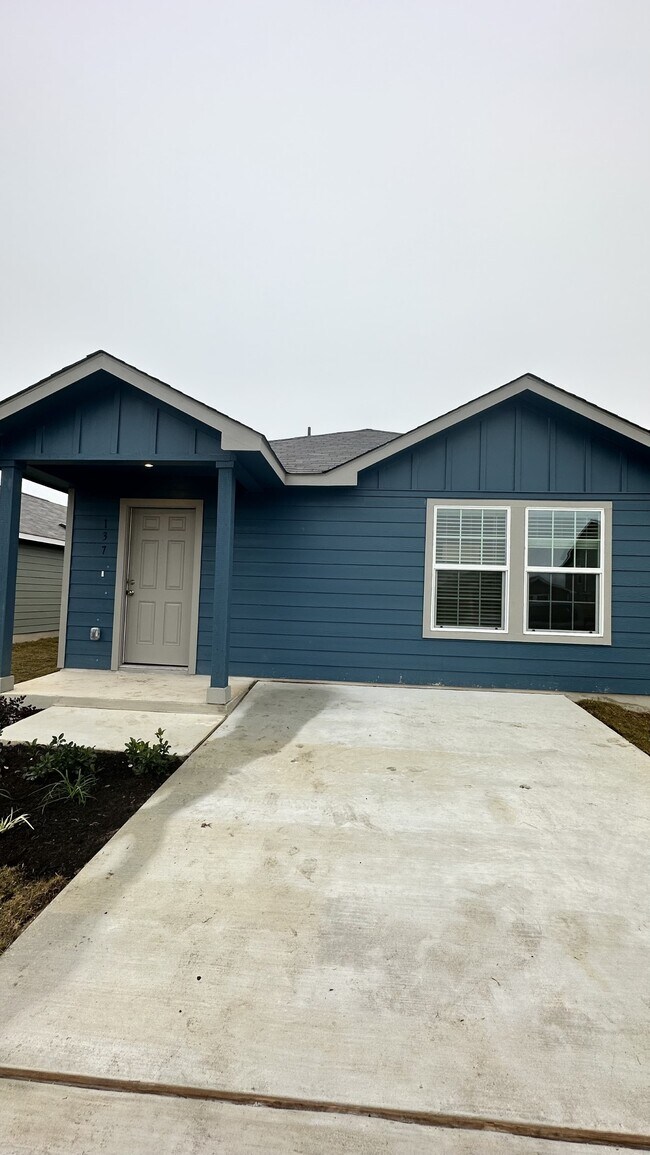 Building Photo - 137 Texas Angel Way