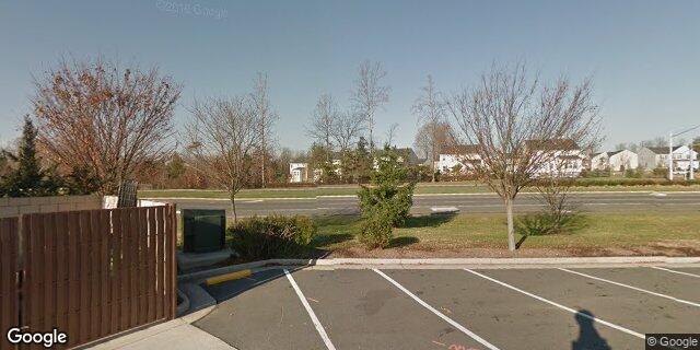 Primary Photo - 121 Dogwood Ln