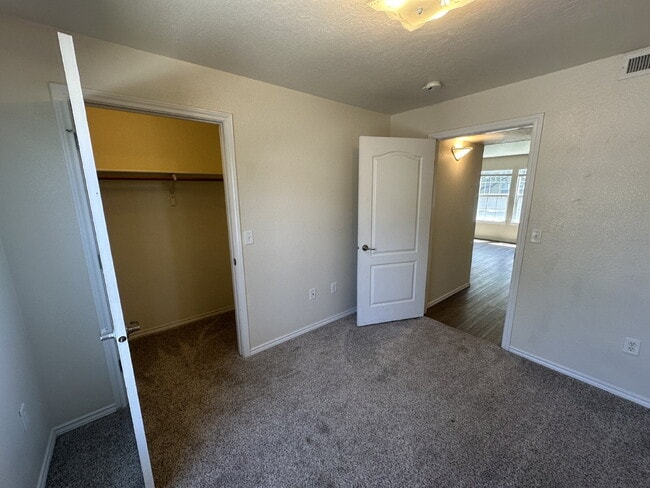 Building Photo - 11839 Cloverbrook Ln