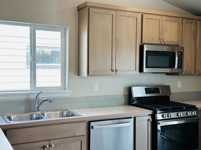 Building Photo - 11186 Nora Dr