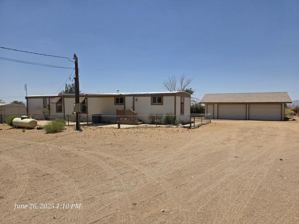 Primary Photo - 3635 Bowie Rd