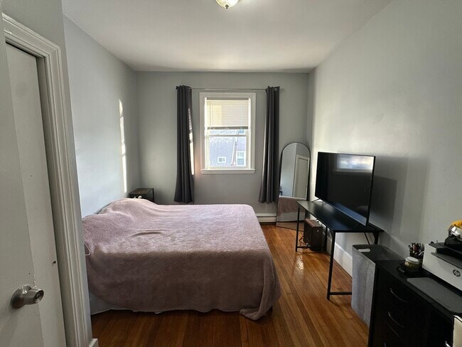 Foto del edificio - 332 Main St