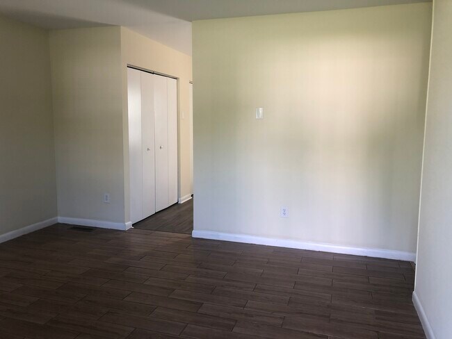Foto del edificio - 204 Hayward Ave