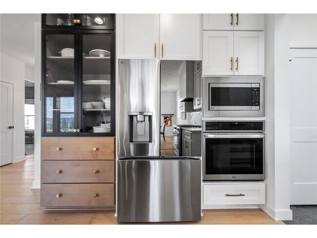 Foto del edificio - 17949 Hidden Creek Trl