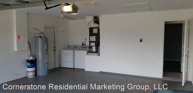 Building Photo - 3 br, 2 bath House - 1776 Bavon Dr.