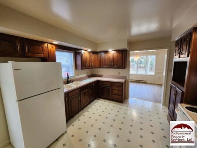 Foto del edificio - Charming 3br, 2ba Rancher With Private Set...