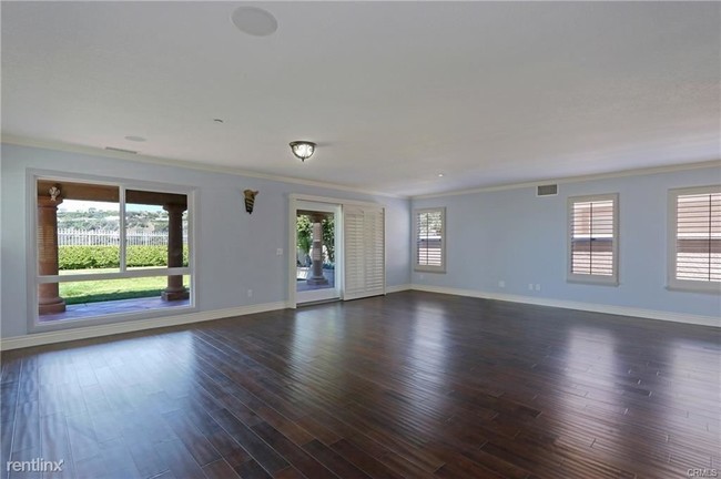Building Photo - 4 br, 2.5 bath House - 33 Santa Lucia
