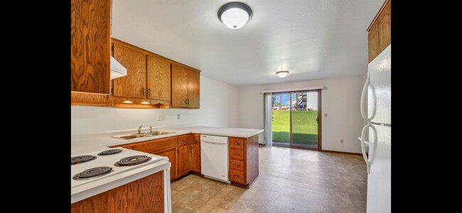 Foto del edificio - 656 Menlo Park Rd