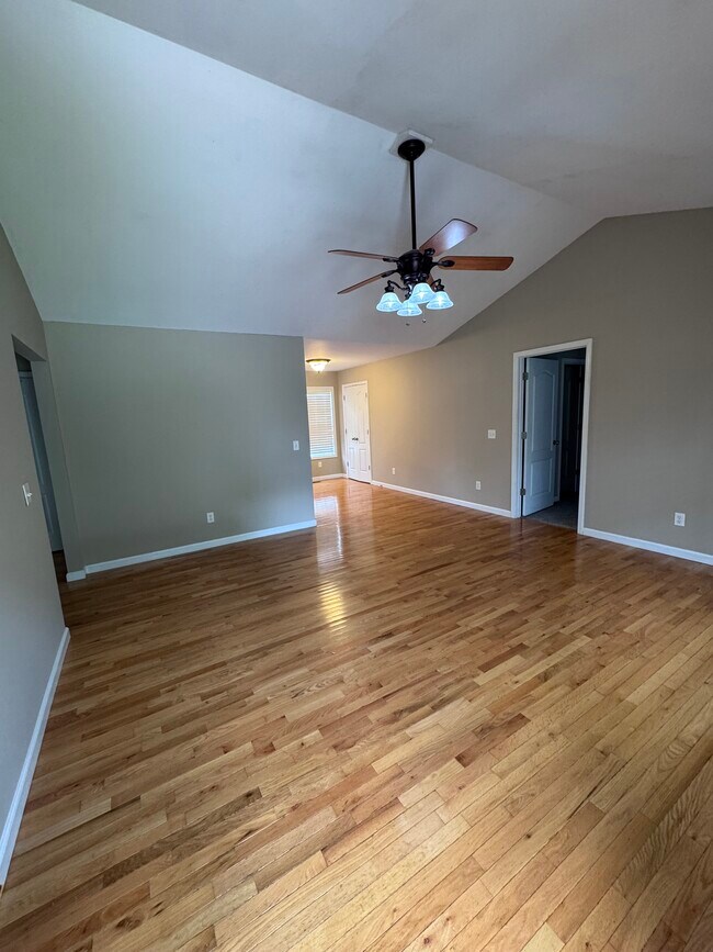 Foto del edificio - 3570 Castlebrooke Ln