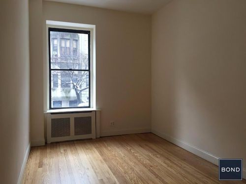 Building Photo - 53 W 75th St