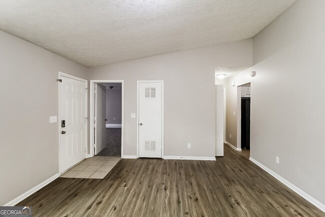Foto del edificio - 2357 Deep Shoals Cir