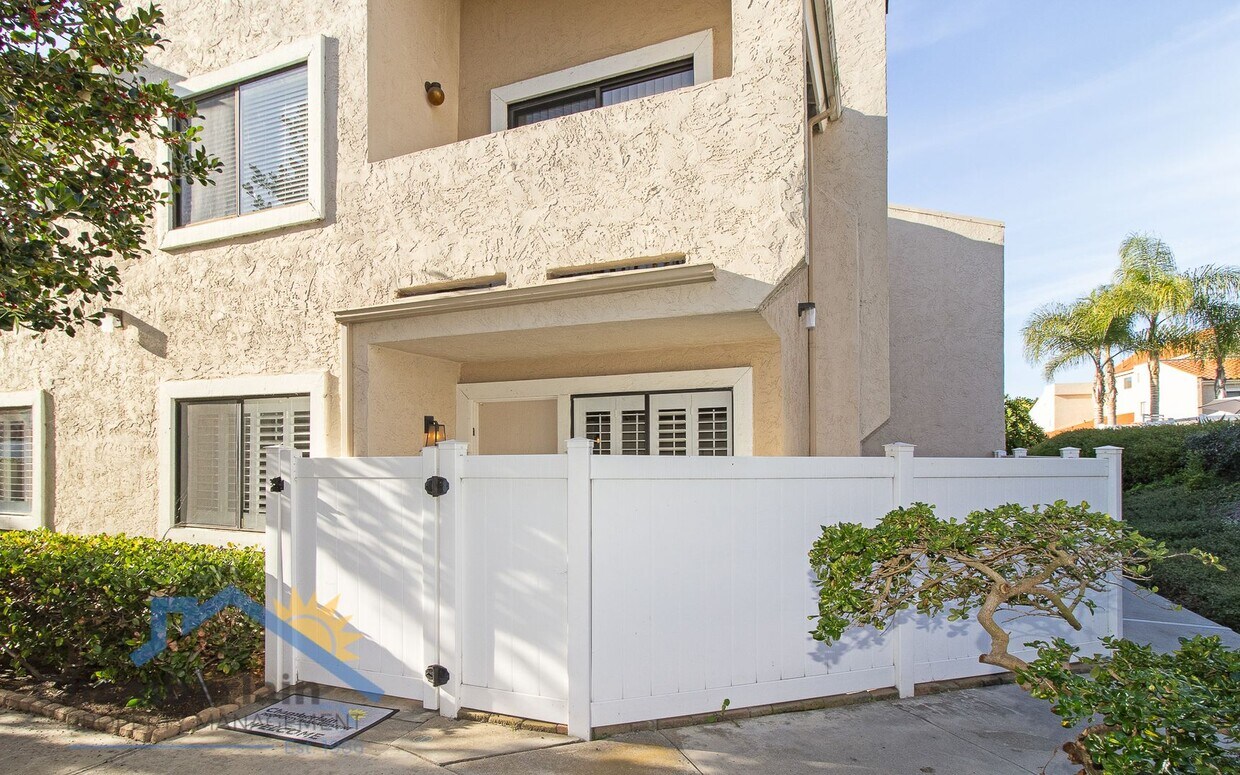 Foto principal - Spacious Single Level Condo in La Costa!
