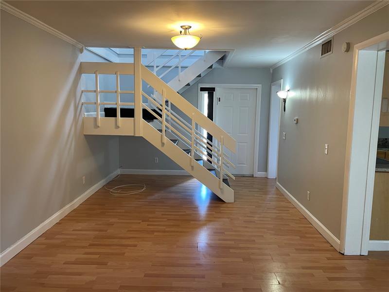 Building Photo - 274 Sunshine Dr