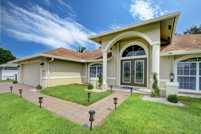 Building Photo - 13885 Sheffield Ct