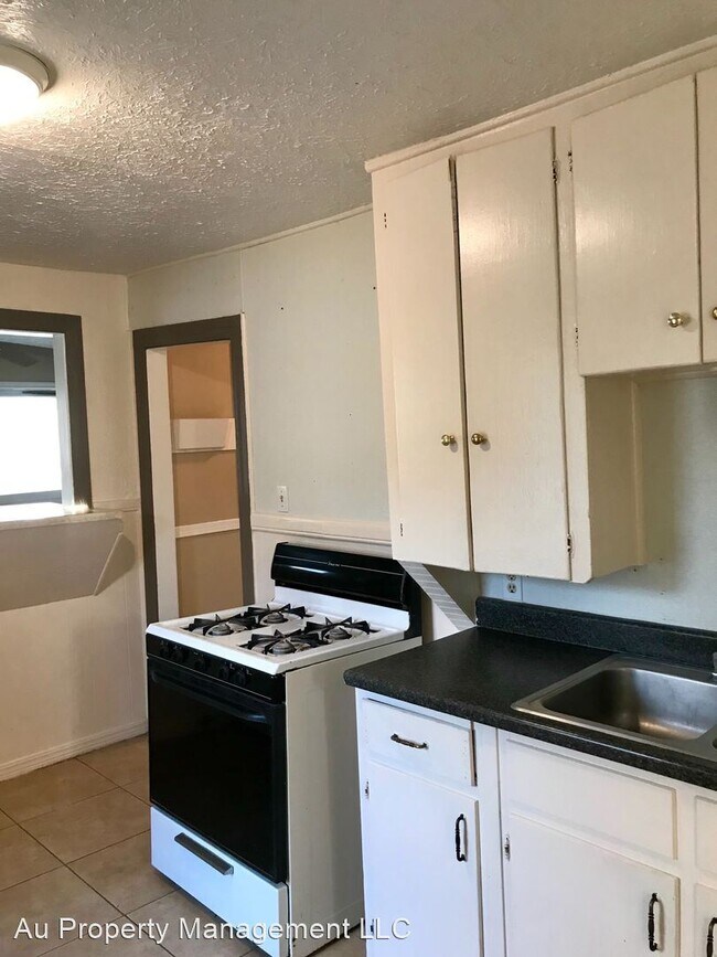 Foto del edificio - 2 br, 1 bath House - 1101 N. HAYES FRONT