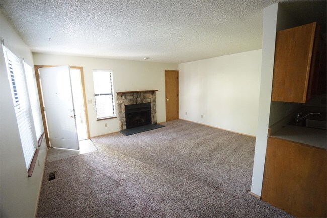 Building Photo - 972 S Dearborn Way