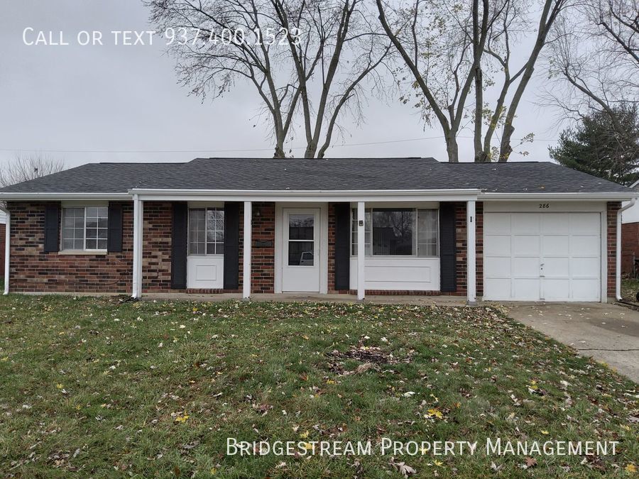 Primary Photo - Updated 3 bedroom, 1.5 bath home with 1 ca...