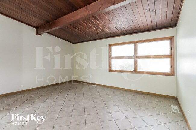 Foto del edificio - 1054 Kenmore Ave