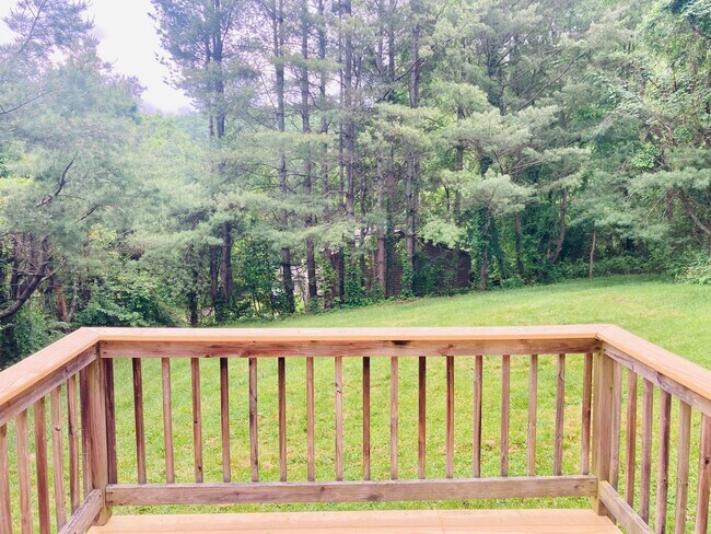 Foto del edificio - 410 Onteora Blvd