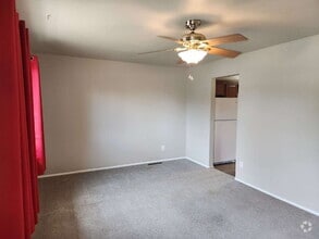 Building Photo - 835 Querida Dr