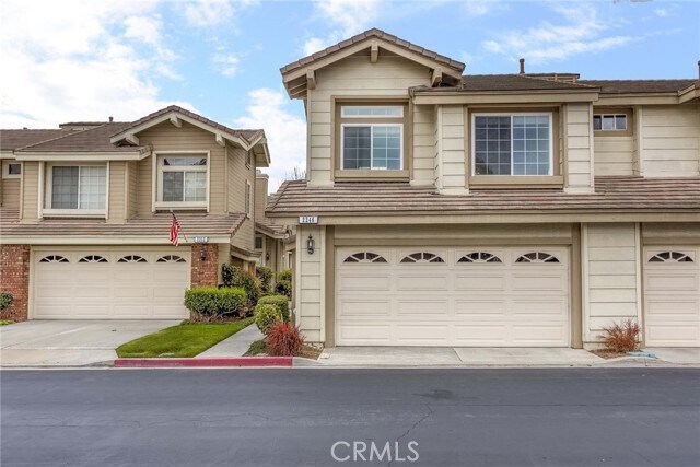 Building Photo - 2246 Redwood Dr