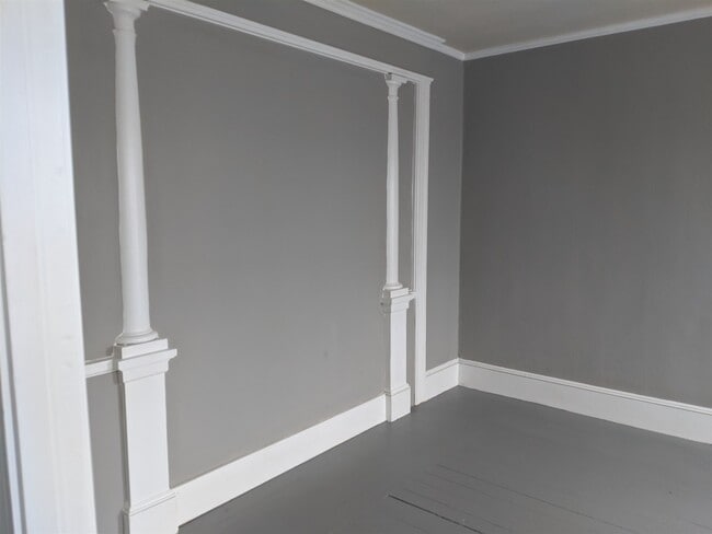 Building Photo - 203 Wilson St