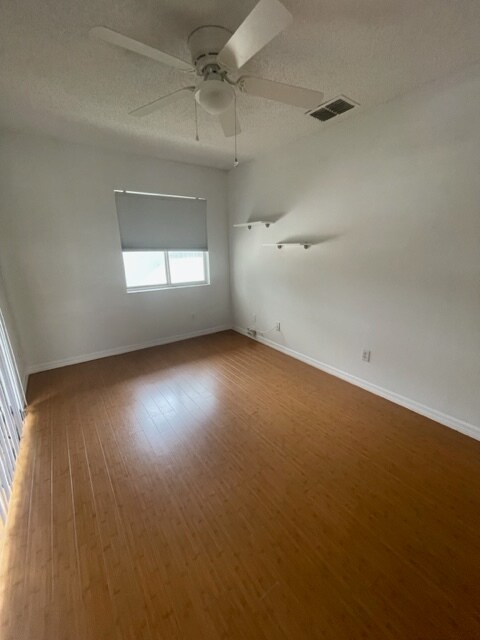 guest Bedroom - 2935 Bough Ave