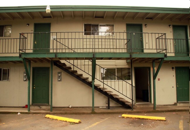Building Photo - Highland House