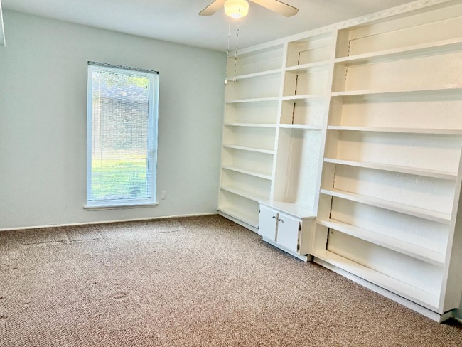 Building Photo - 4836 Brandenburg Ln