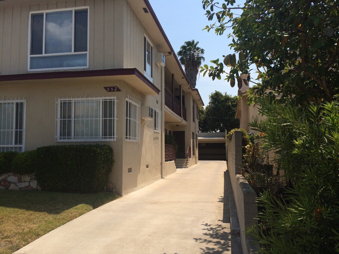 852 Cherokee N Ave Unit 2, Los Angeles, CA 90038 Apartments in Los