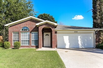 Building Photo - 3704 Chaddybrook Ln