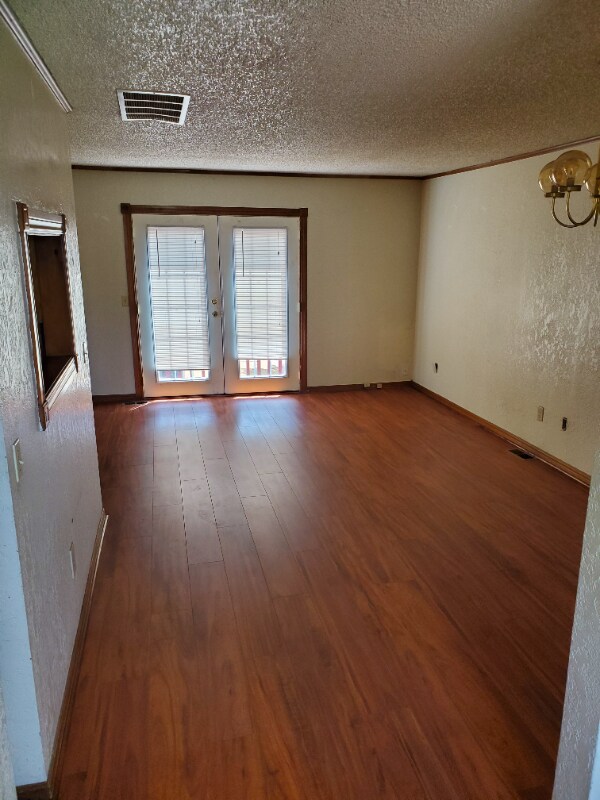 Foto del edificio - 820 N Lee Ave