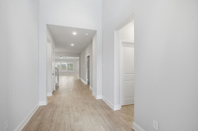 Foto del edificio - 1224 Redcoat Dr