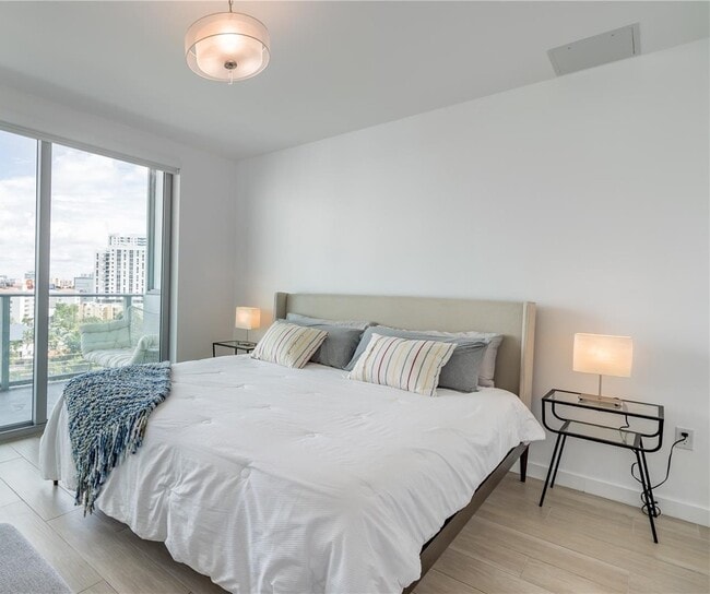 Foto del edificio - 1600 SW 1st Ave