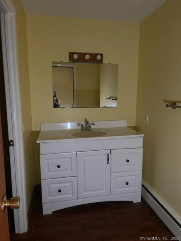 Foto del edificio - 4 Walnut Dr