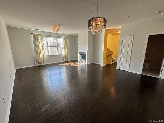 Building Photo - 105 Wood Lake Dr