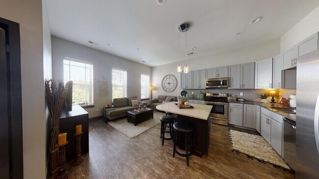 Foto del edificio - Beautiful Loft Apartment in the Heart of D...